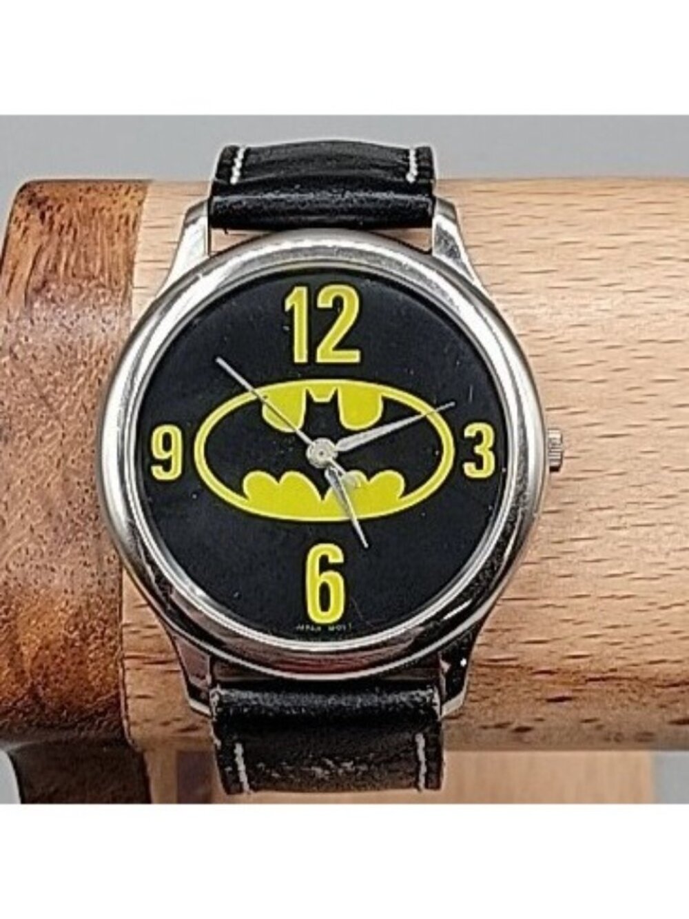 DC COMICS by 1989 Fossil Batman Unisex Watch 7.5 Black Leather Band 36mm BA-6315 - Picture 5 of 16